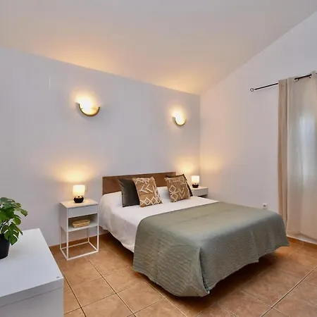 Holiday home With Pool In Roche
